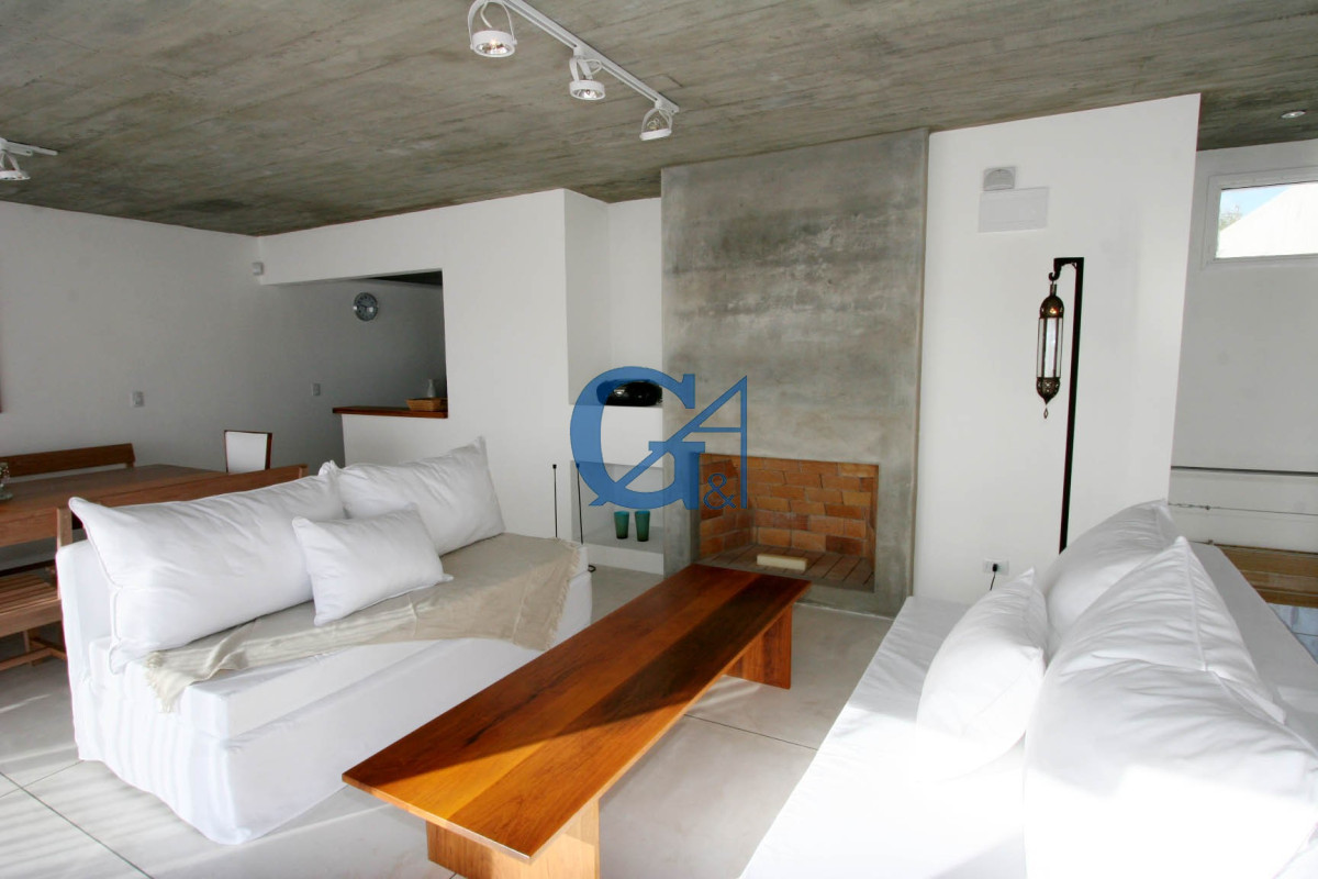 Casa ID.205 - Casa en La Barra, La Barra