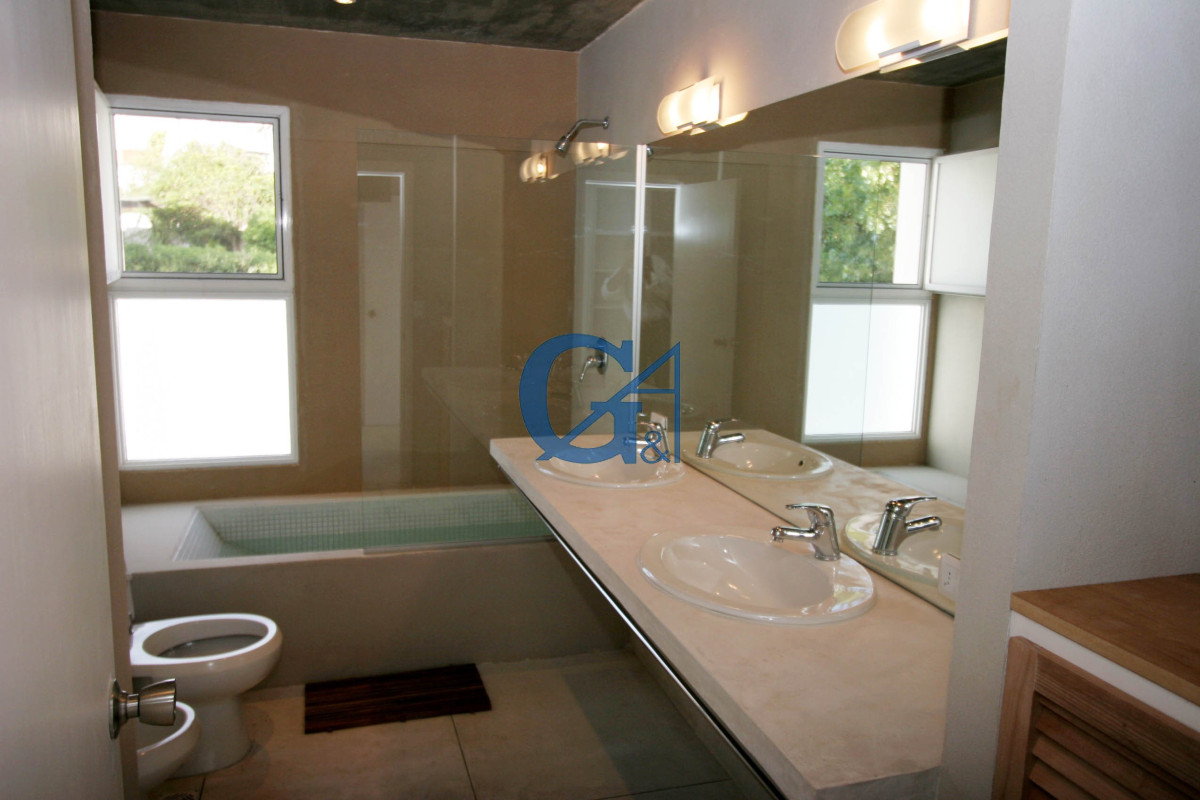 Casa ID.205 - Casa en La Barra, La Barra