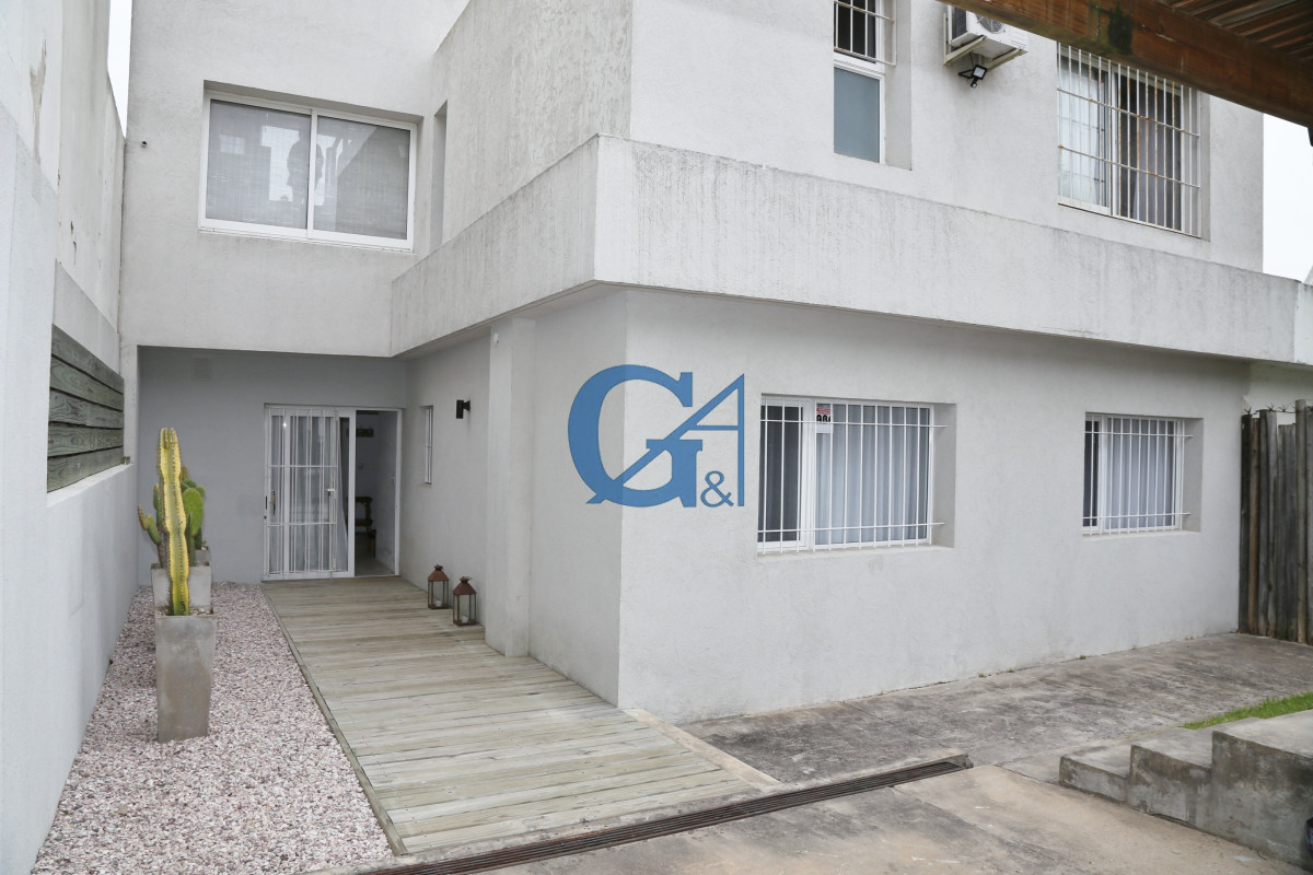 Casa ID.205 - Casa en La Barra, La Barra