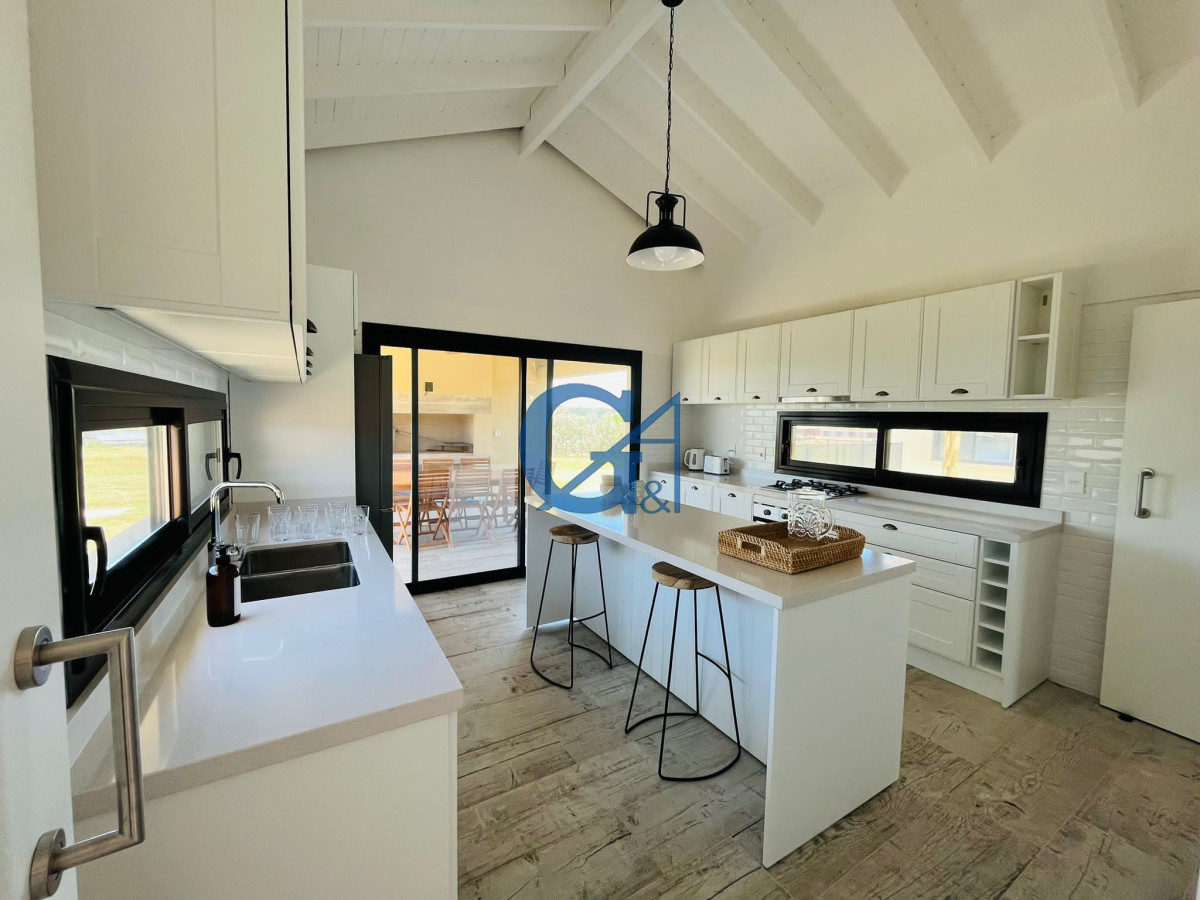 Casa ID.2066 - Casa en Manantiales, Manantiales