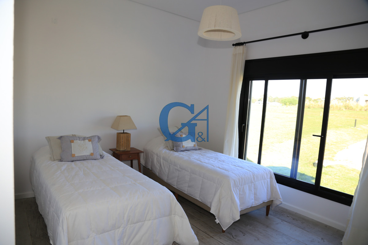 Casa ID.2066 - Casa en Manantiales, Manantiales
