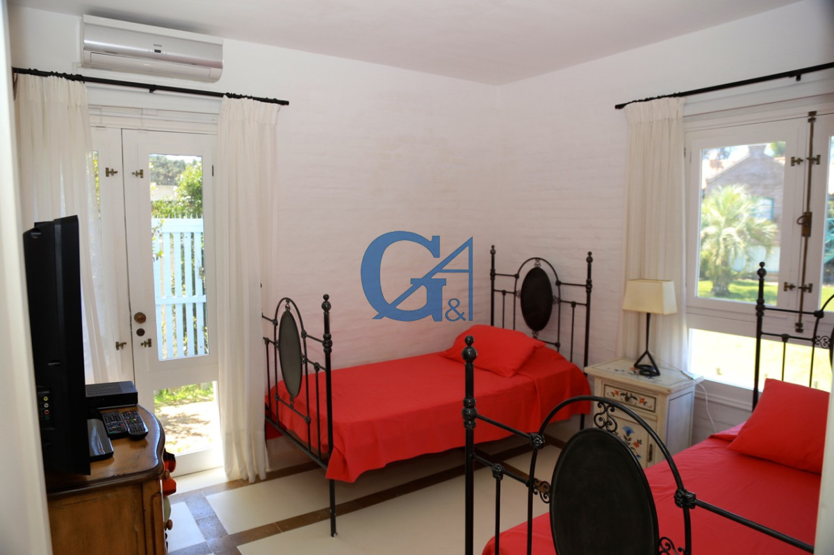 Casa ID.255 - Casa en La Barra, Montoya