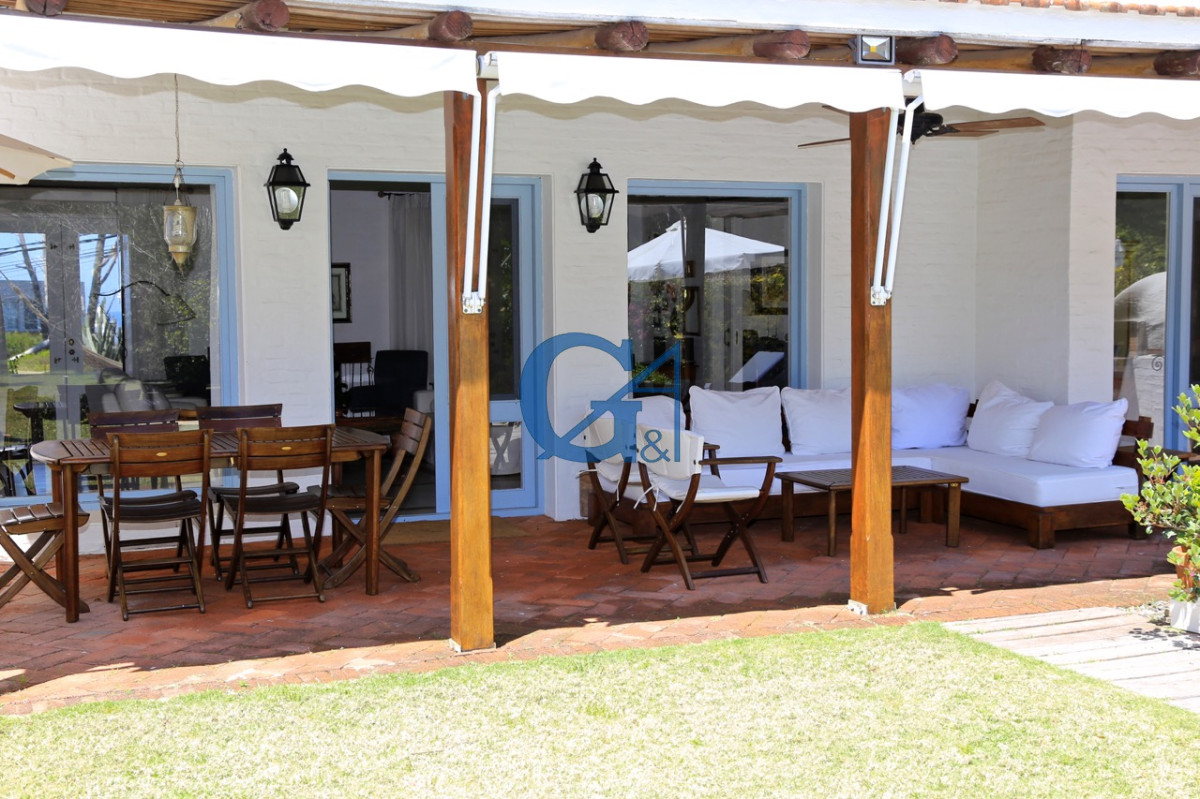 Casa ID.255 - Casa en La Barra, Montoya