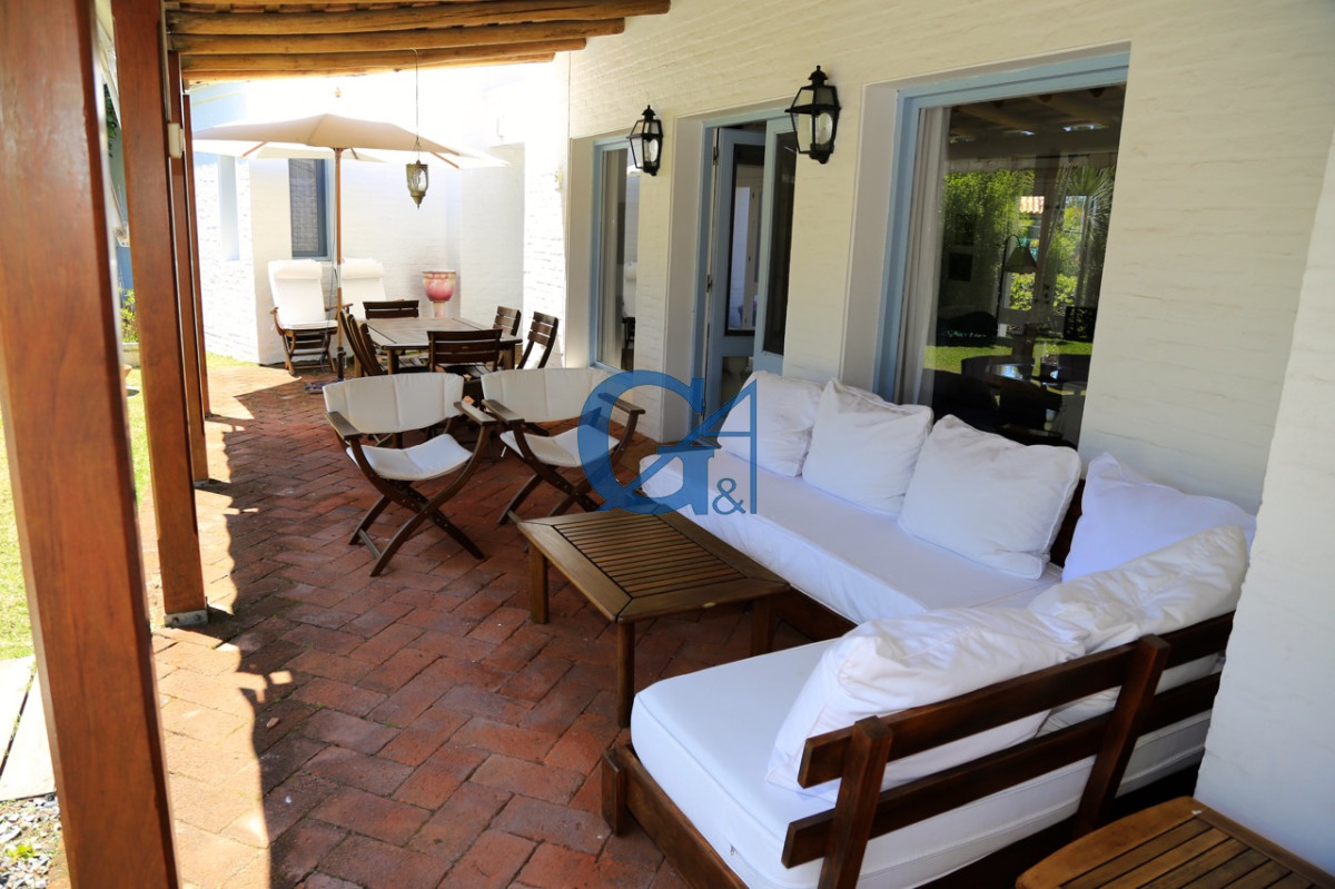 Casa ID.255 - Casa en La Barra, Montoya
