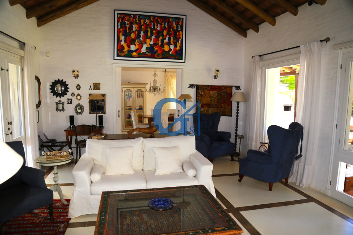 Casa ID.255 - Casa en La Barra, Montoya