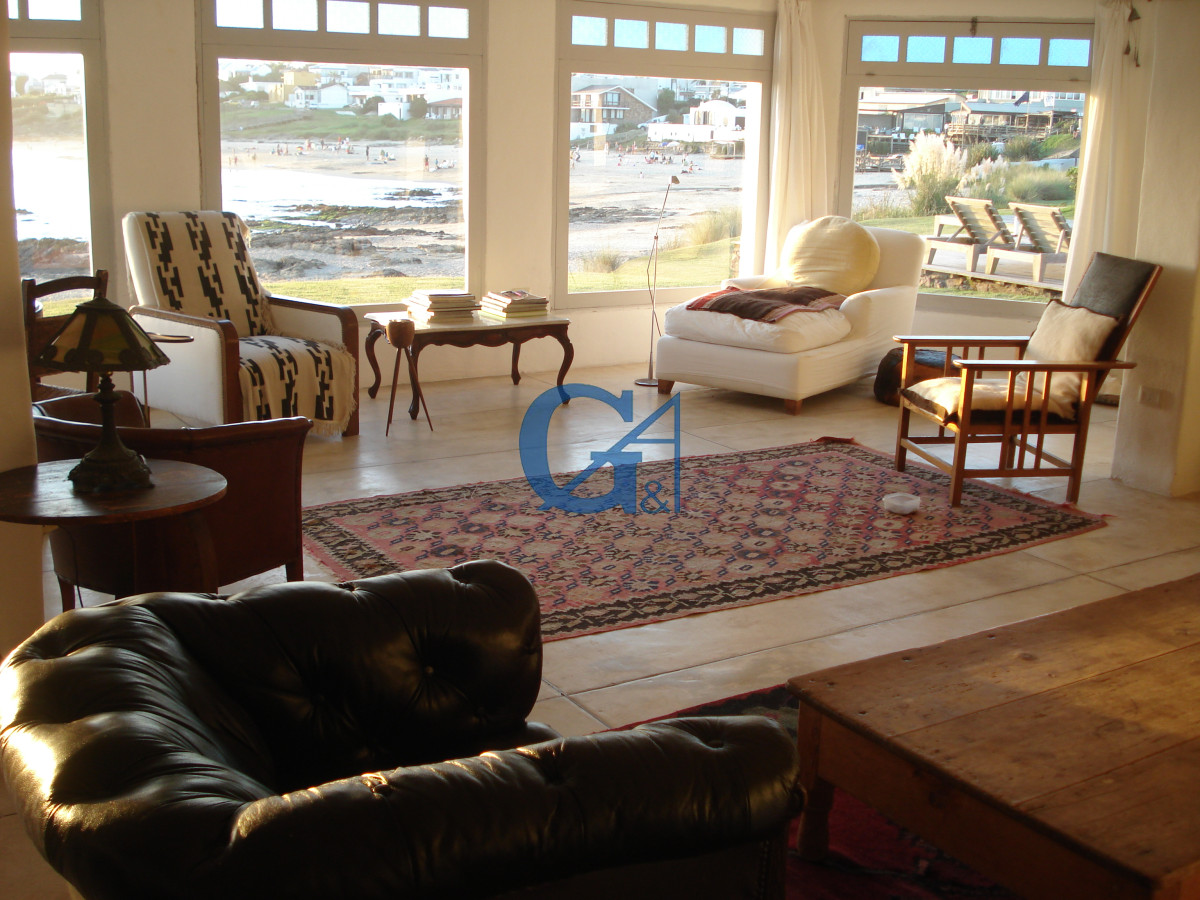 Casa ID.346 - 1ra Fila sobre playa La Posta del Cangrejo