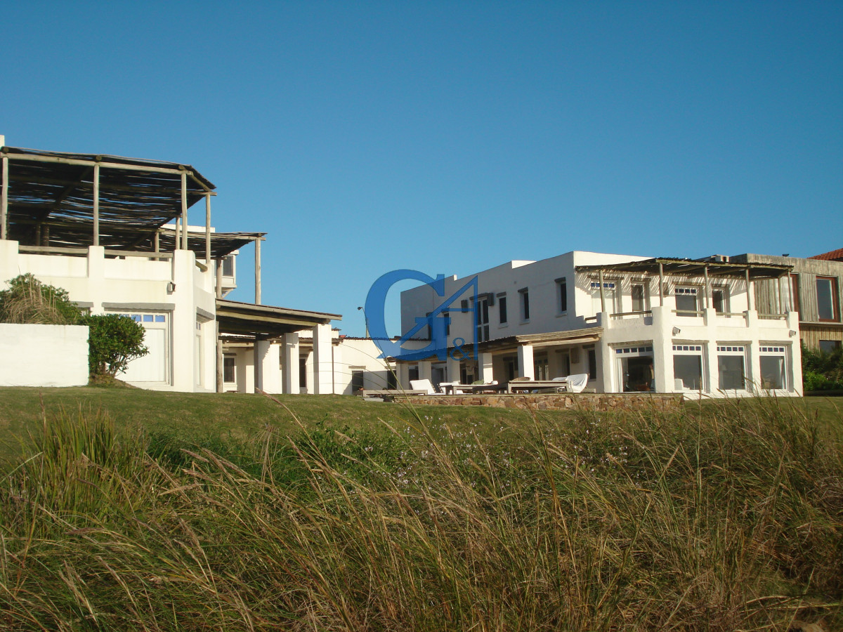 Casa ID.346 - 1ra Fila sobre playa La Posta del Cangrejo