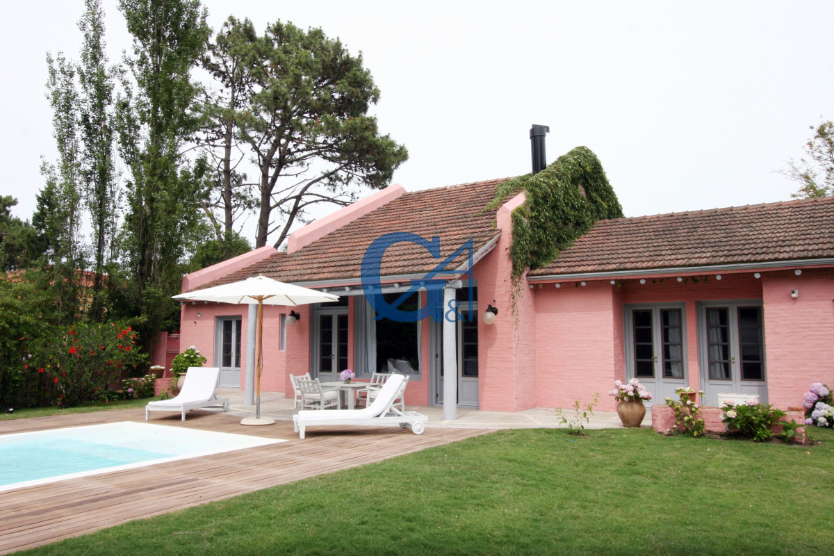 Casa ID.447 - Casa en La Barra, Montoya