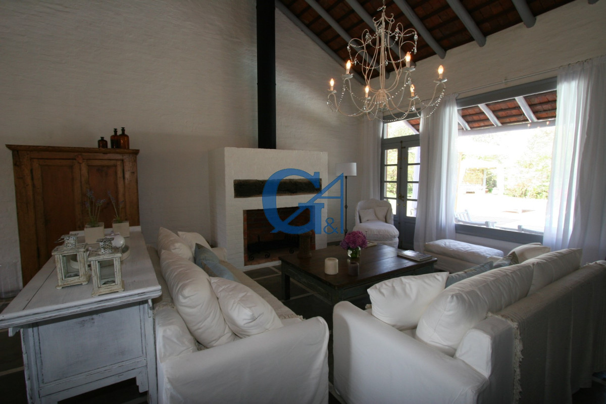 Casa ID.447 - Casa en La Barra, Montoya