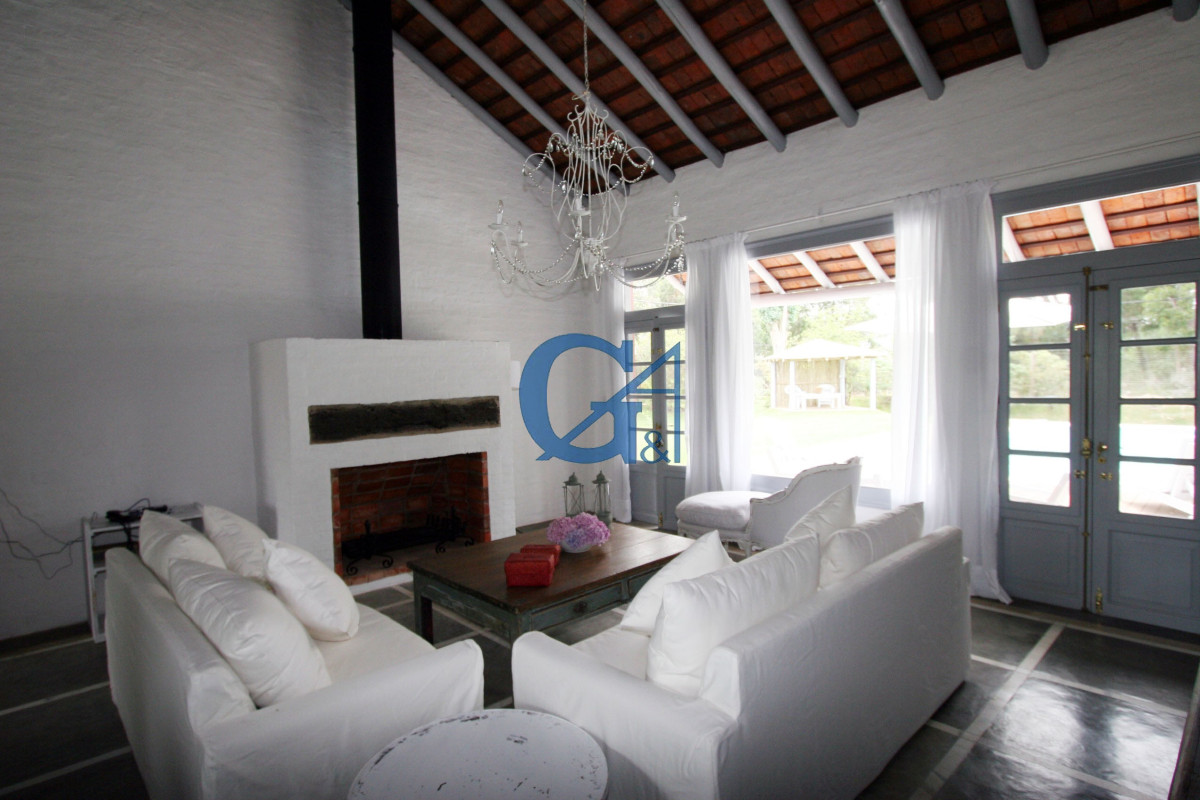 Casa ID.447 - Casa en La Barra, Montoya