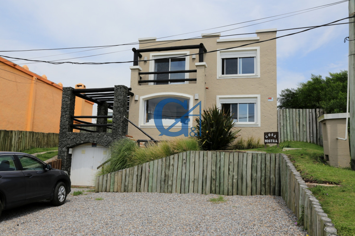 Casa ID.684 - Elegancia y Comodidad a Pasos del Mar