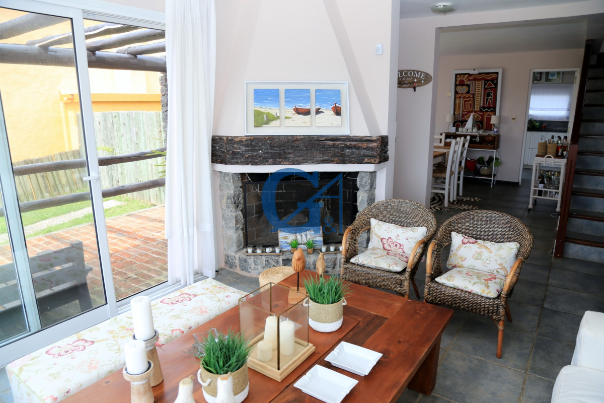 Casa ID.684 - Elegancia y Comodidad a Pasos del Mar