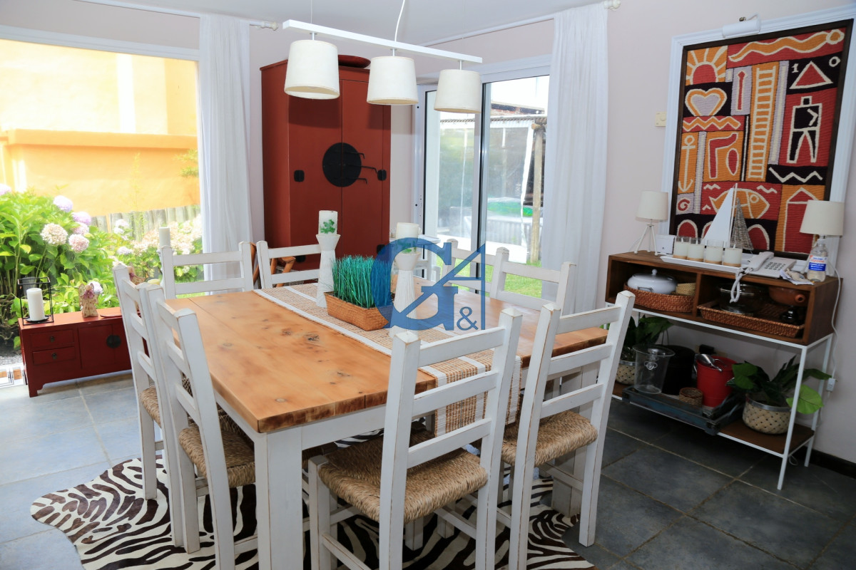 Casa ID.684 - Elegancia y Comodidad a Pasos del Mar