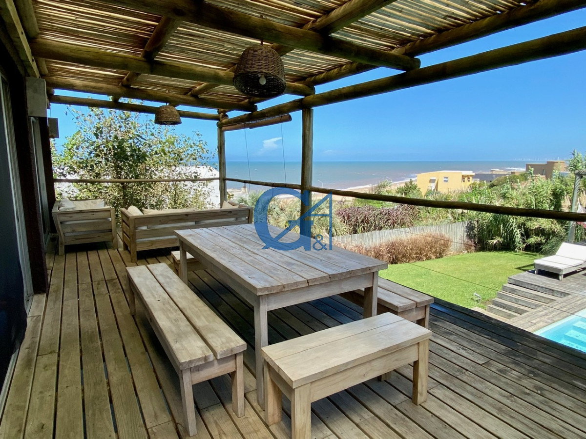 Casa ID.965 - Magnífica propiedad con vista al mar