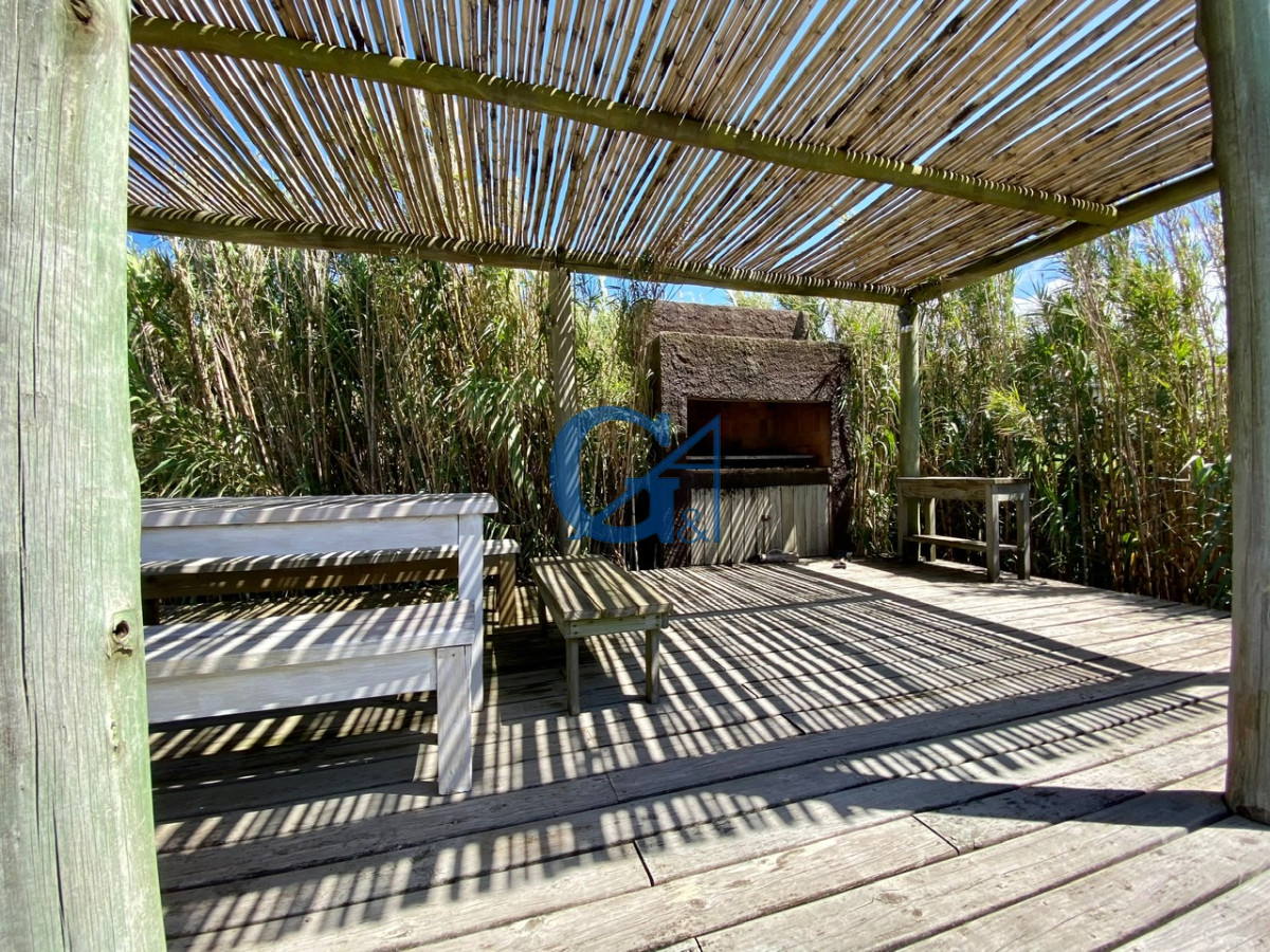 Casa ID.965 - Magnífica propiedad con vista al mar
