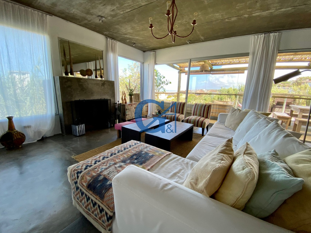 Casa ID.965 - Magnífica propiedad con vista al mar