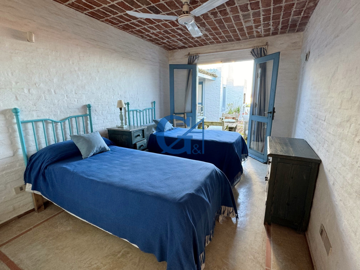 Casa ID.288 - Elegancia y Comodidad a Pasos del Mar