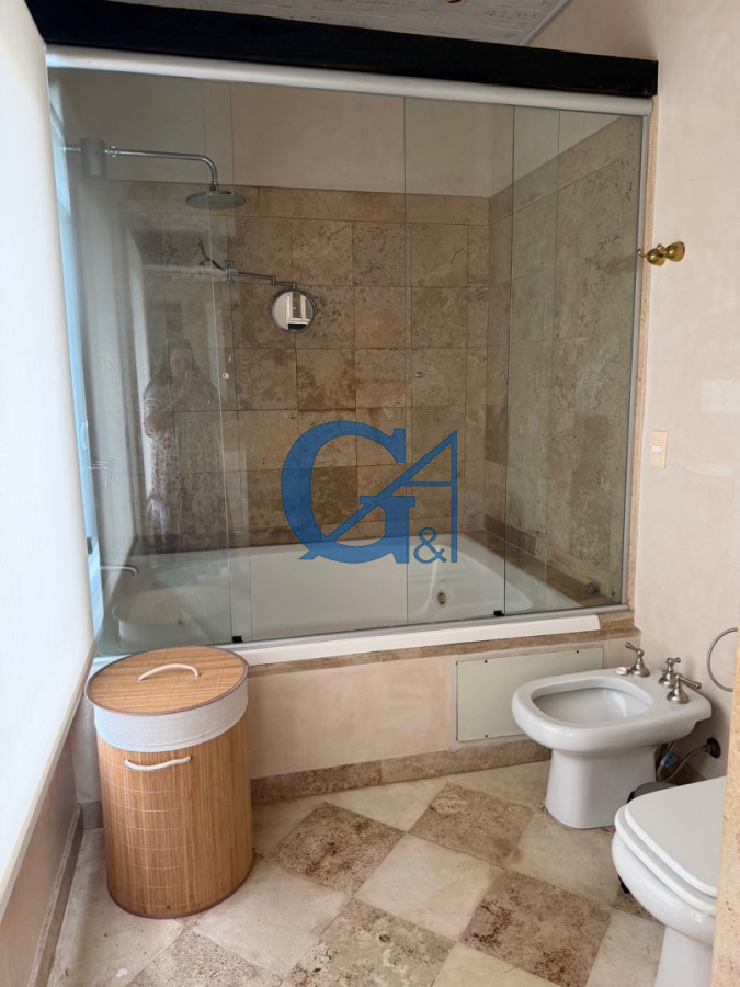 Casa ID.15714 - Descubre la esencia de la vida costera en esta espectacular casa en Punta Piedras