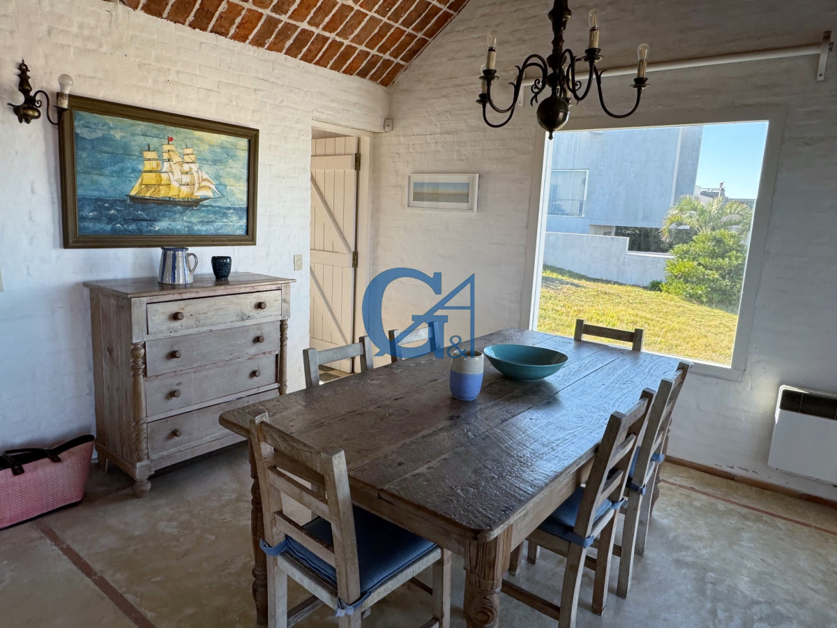 Casa ID.288 - Elegancia y Comodidad a Pasos del Mar