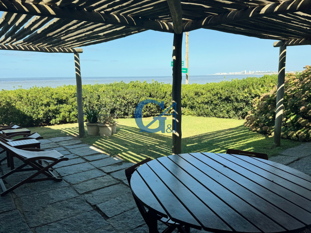 Casa ID.794 - Frente al mar en el corazón de La Barra