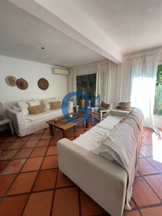 Casa ID.2085 - El Tesoro, a pasos del Mar