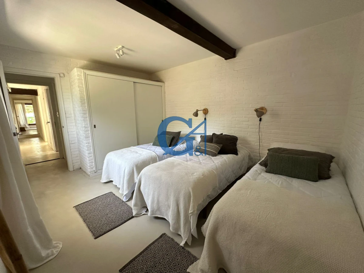 Casa ID.651 - Casa reciclada a nuevo en el corazón de La Barra