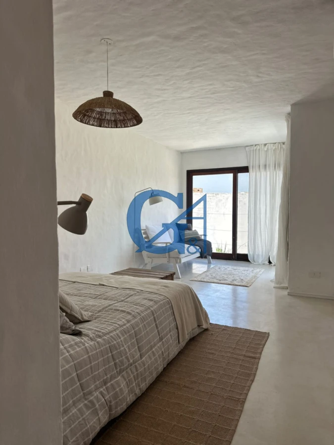 Casa ID.651 - Casa reciclada a nuevo en el corazón de La Barra