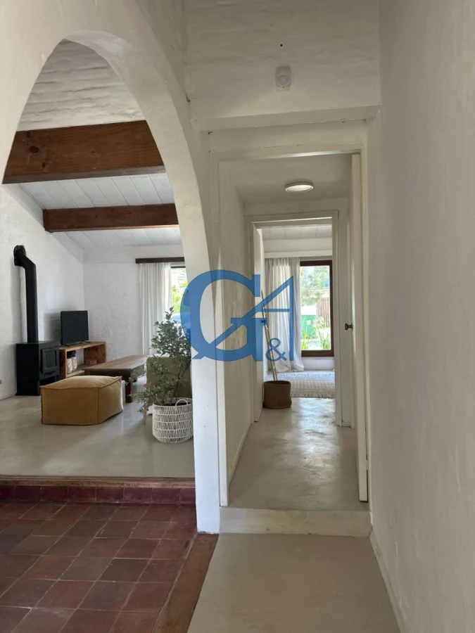 Casa ID.651 - Casa reciclada a nuevo en el corazón de La Barra