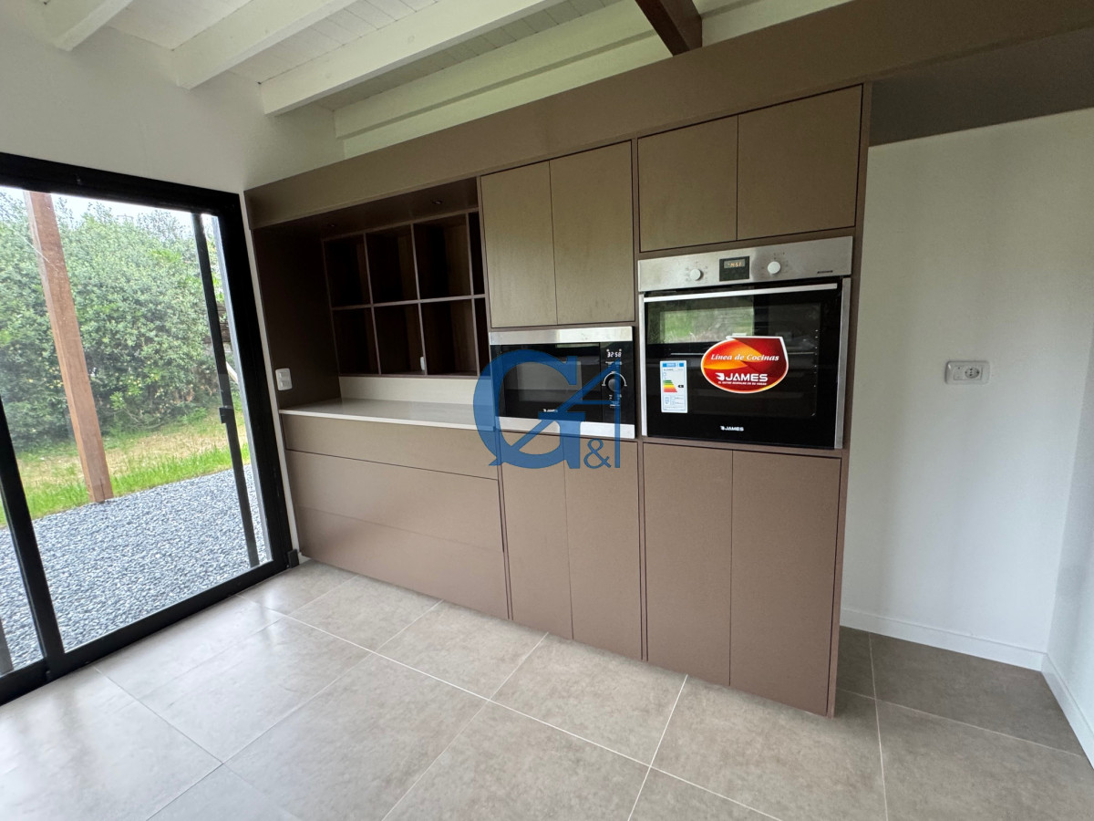 Casa ID.2103 - Casa en La Barra, La Barra