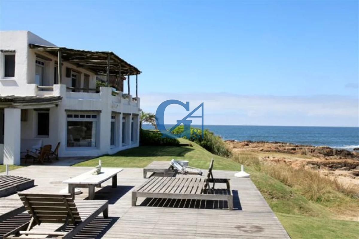 Casa ID.346 - 1ra Fila sobre playa La Posta del Cangrejo