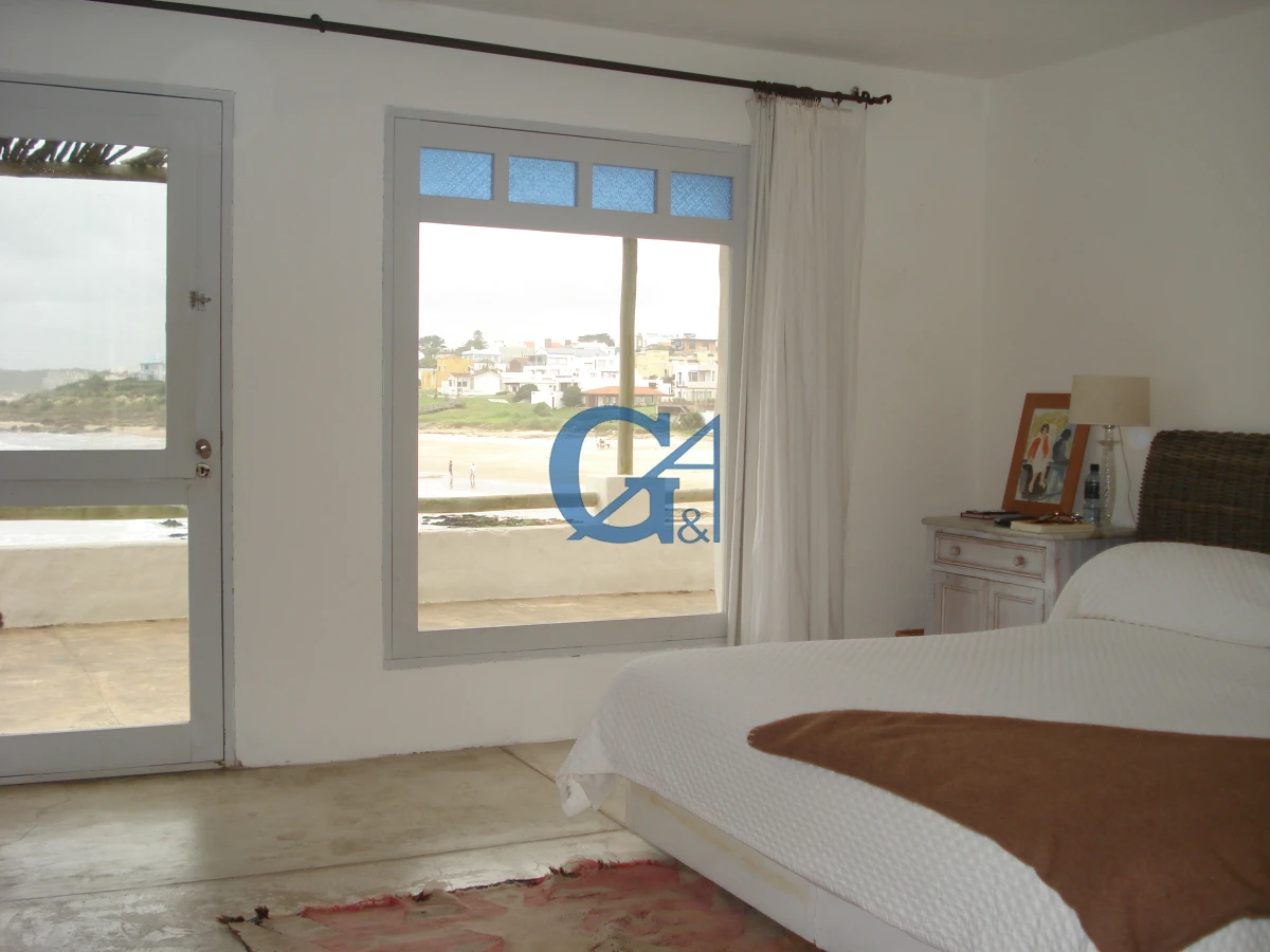 Casa ID.346 - 1ra Fila sobre playa La Posta del Cangrejo