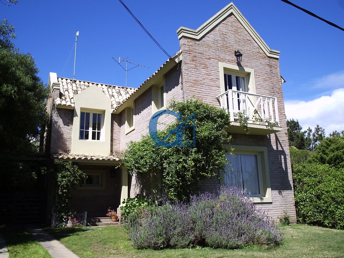 Casa ID.381 - Casa en La Barra, La Barra