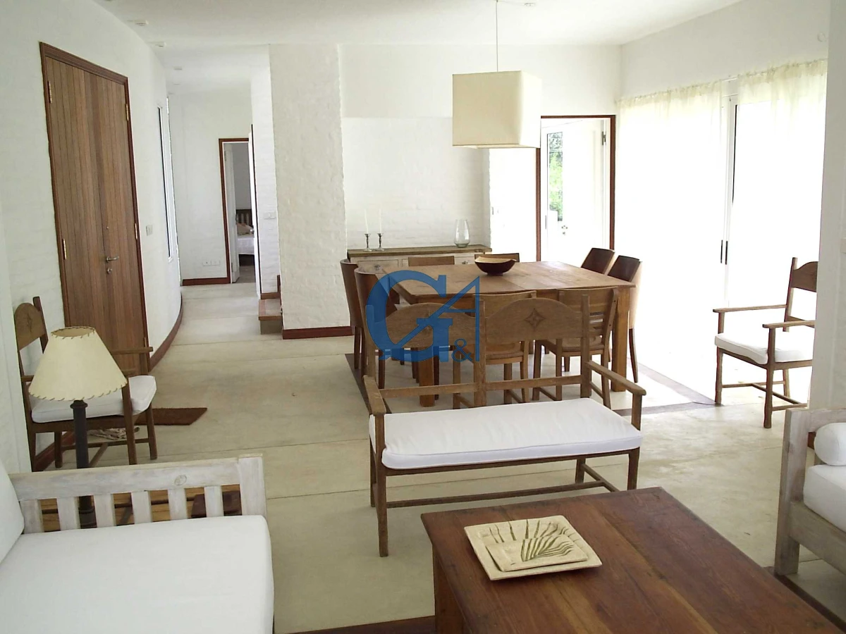 Casa ID.502 - Casa en La Barra, Club de La Barra