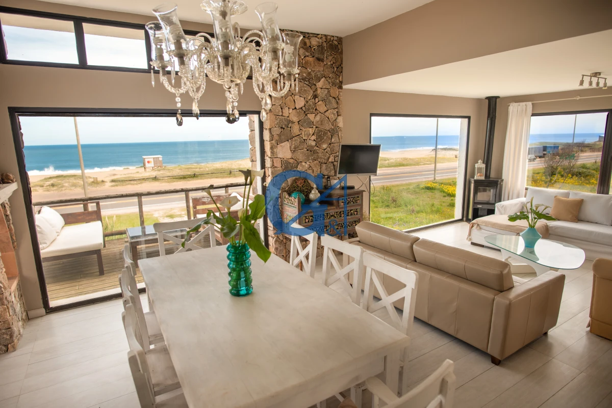 Casa ID.530 - Frente a la playa El Chorro