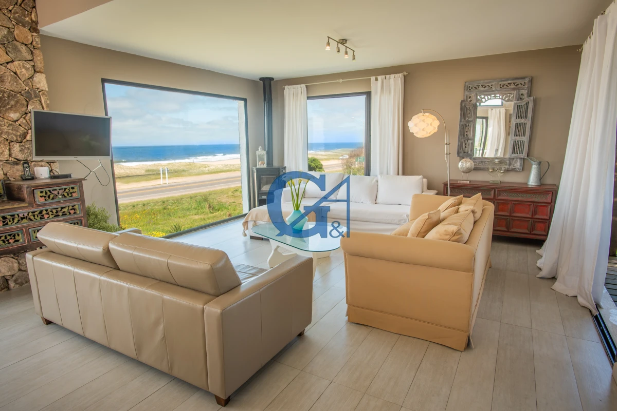 Casa ID.530 - Frente a la playa El Chorro