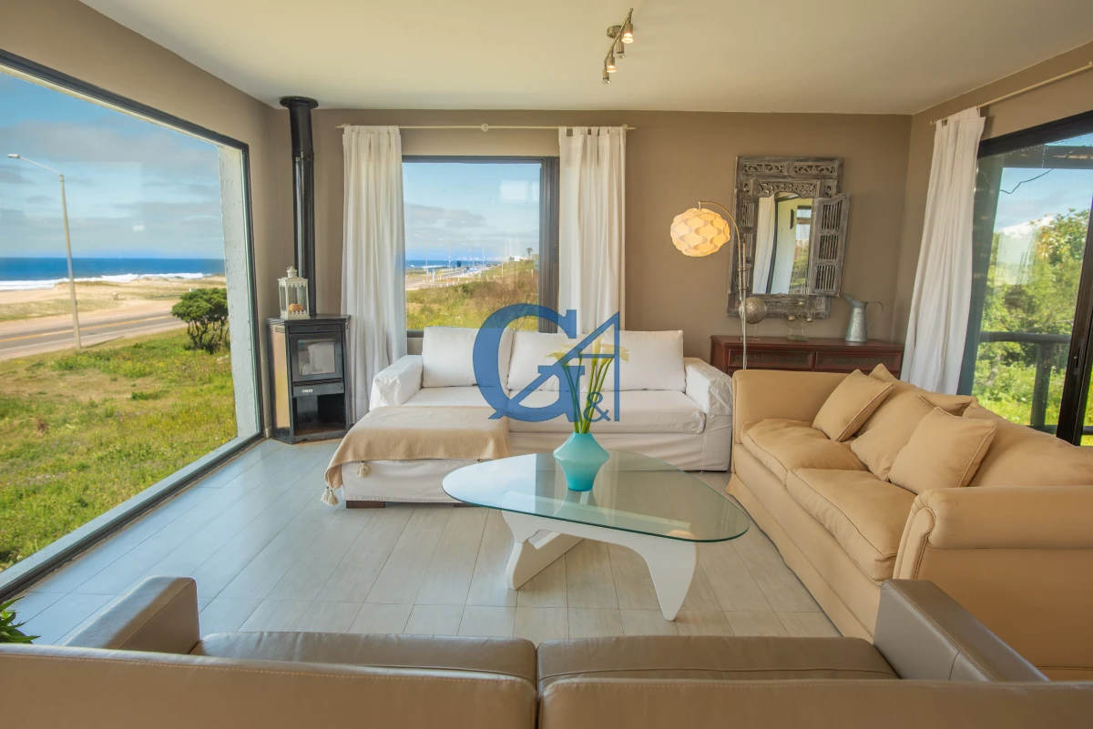 Casa ID.530 - Frente a la playa El Chorro