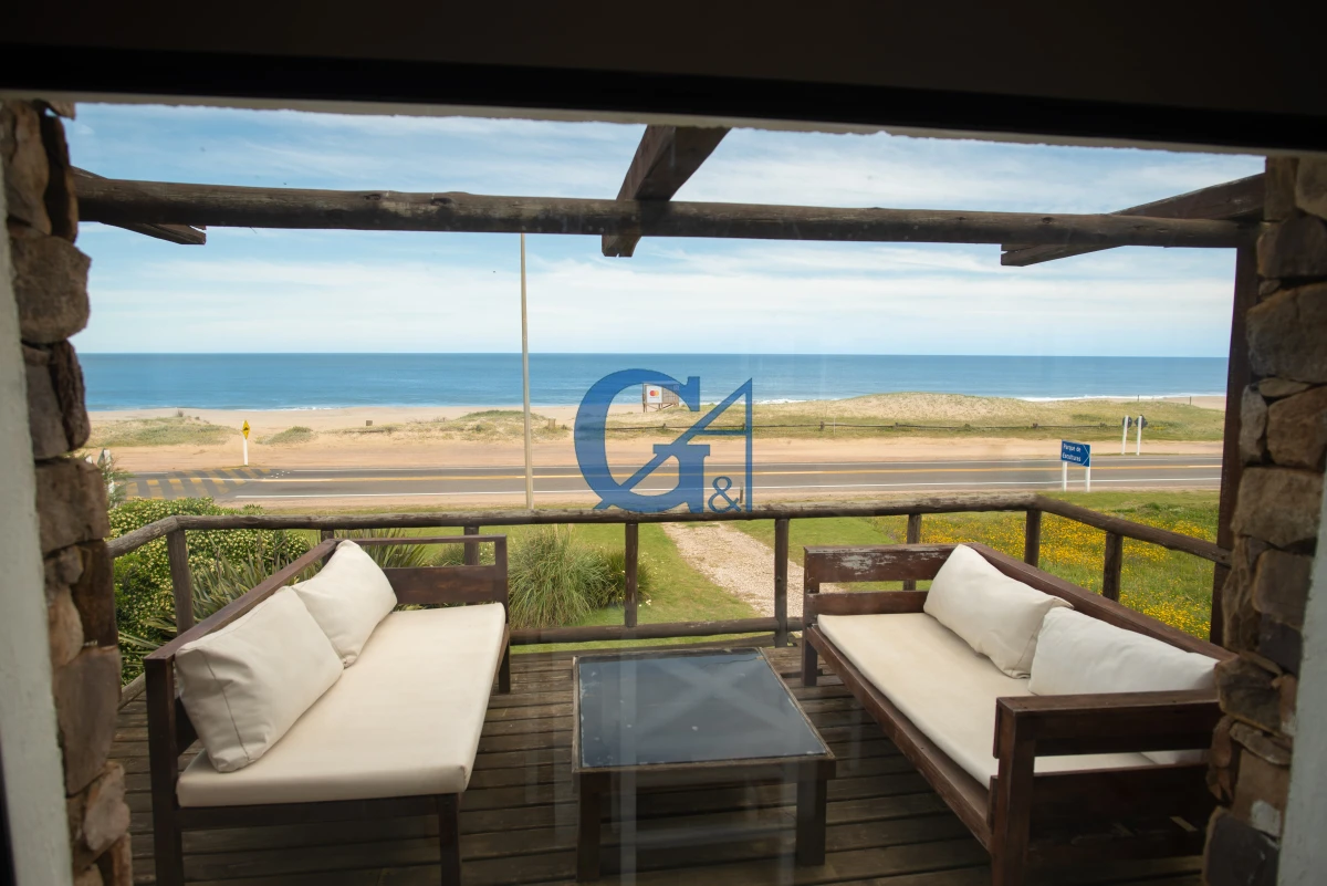 Casa ID.530 - Frente a la playa El Chorro