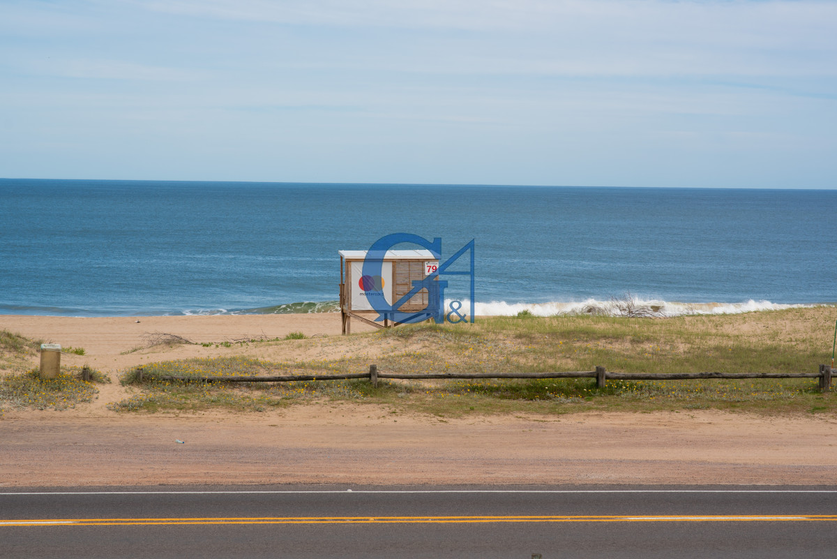 Casa ID.530 - Frente a la playa El Chorro