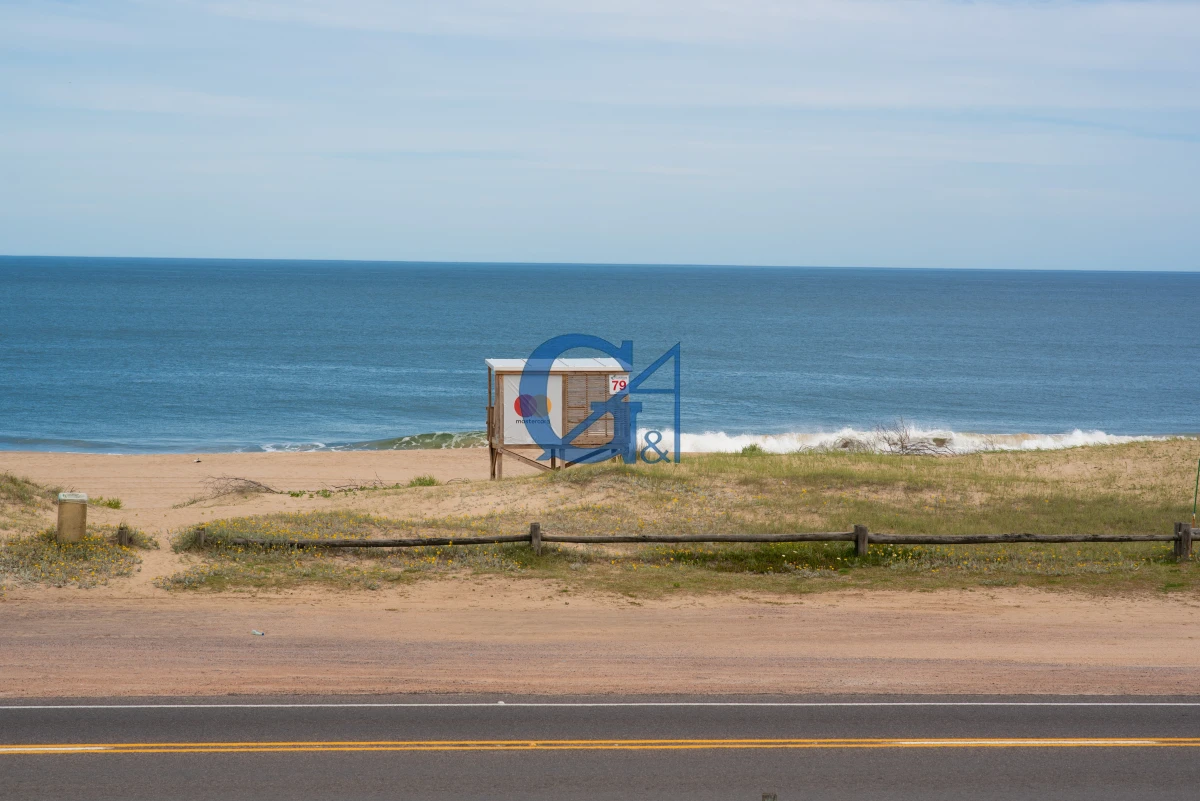 Casa ID.530 - Frente a la playa El Chorro