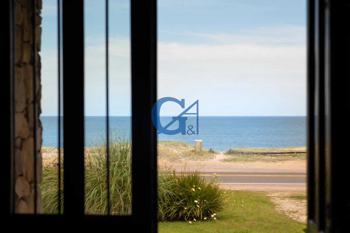 Casa ID.530 - Frente a la playa El Chorro