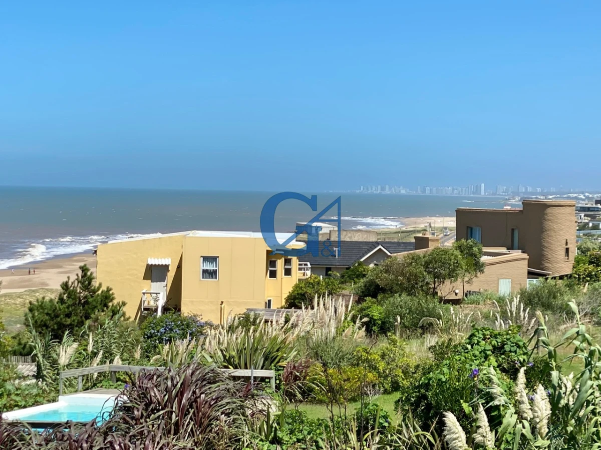 Casa ID.965 - Magnífica propiedad con vista al mar