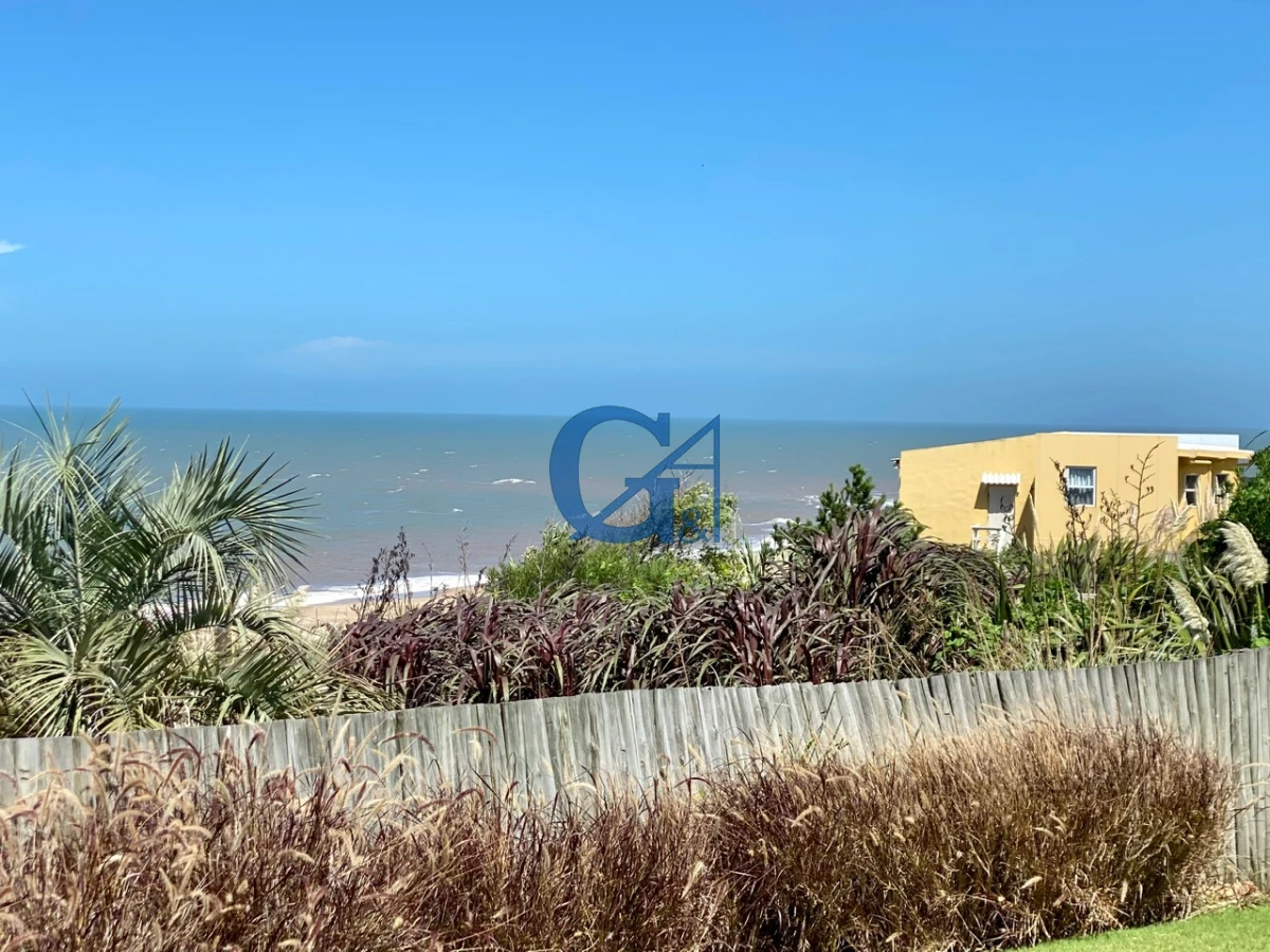 Casa ID.965 - Magnífica propiedad con vista al mar