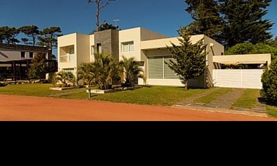 Casa en Punta del Este, Boulevard Park