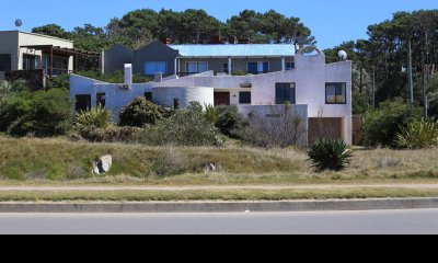 Casa en La Barra, Montoya