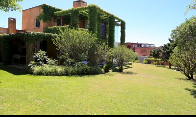 Casa en Manantiales, Manantiales