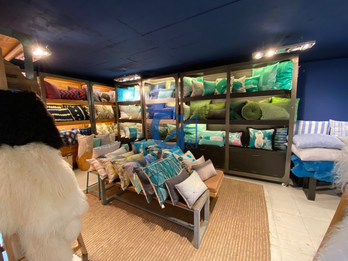 Local Comercial ID.93 - Local en La Barra, La Barra