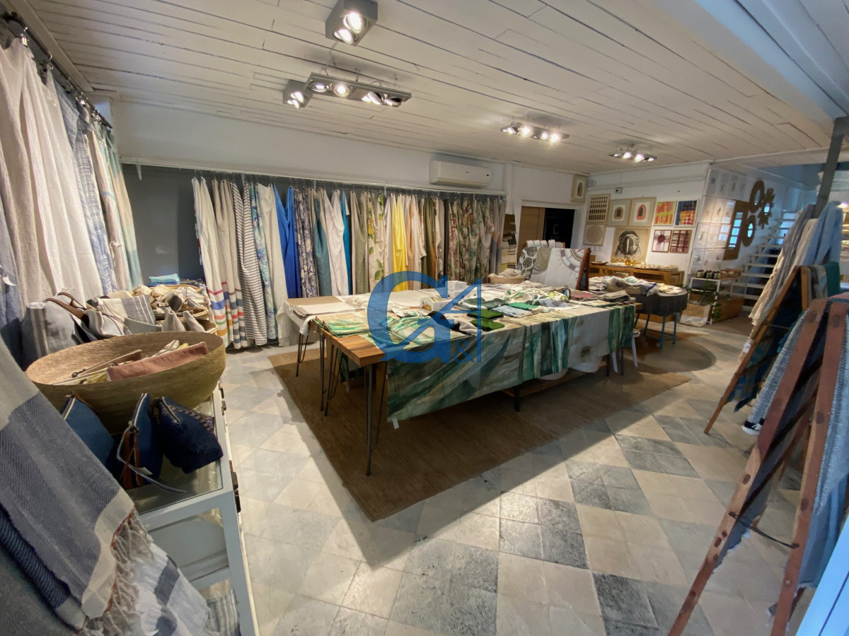 Local Comercial ID.93 - Local en La Barra, La Barra