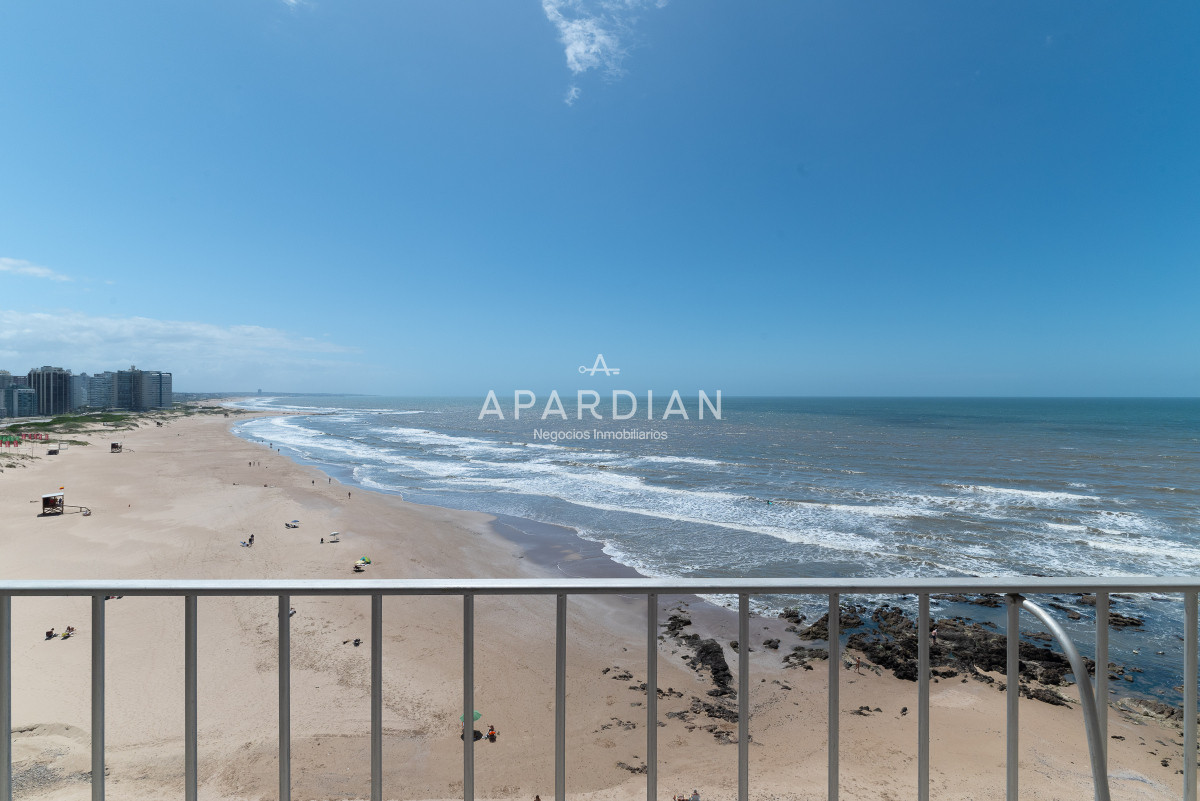 Apartamento ID.21097145 - Departamento en venta en Edificio Mir – Punta del Este