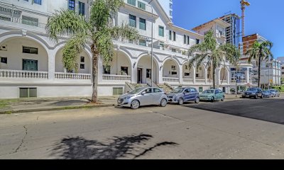 Venta Apartamento Punta Del Este Península, Cerca Del Puerto. Hermoso Dúplex