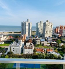 Venta de Apartamento torre long beach punta del Este